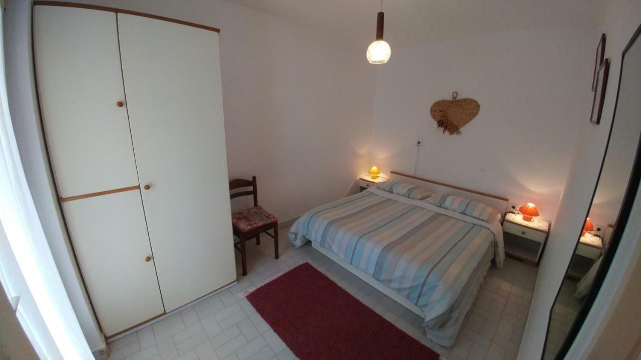 Apartments Dora Banjol Esterno foto